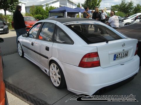 7072_Markenoffenes-Tuningtreffen-der-Streetfighters-Augsburg-06-09-2009-070.JPG